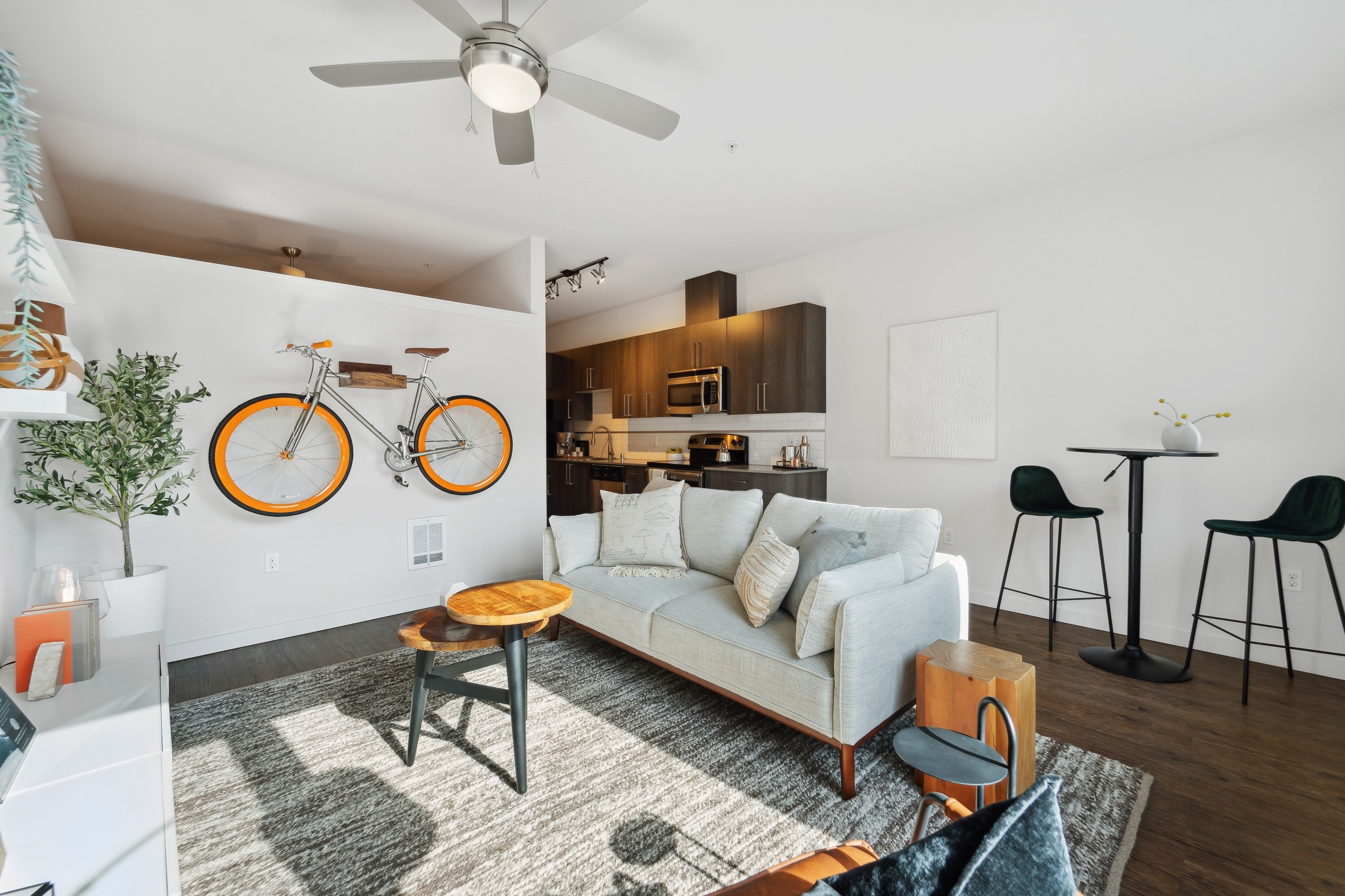 Studio to 2BR Apartments for Rent in SLU Seattle | AMLI South Lake
